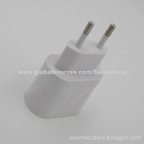 2 USB port travel charger, charges various digital devices, short-circuit protection and restorationNew